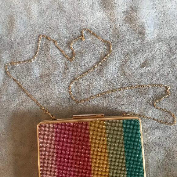 Beautiful Rainbow Rhinestone Clutch!  New without Tags. - Picture 3 of 3
